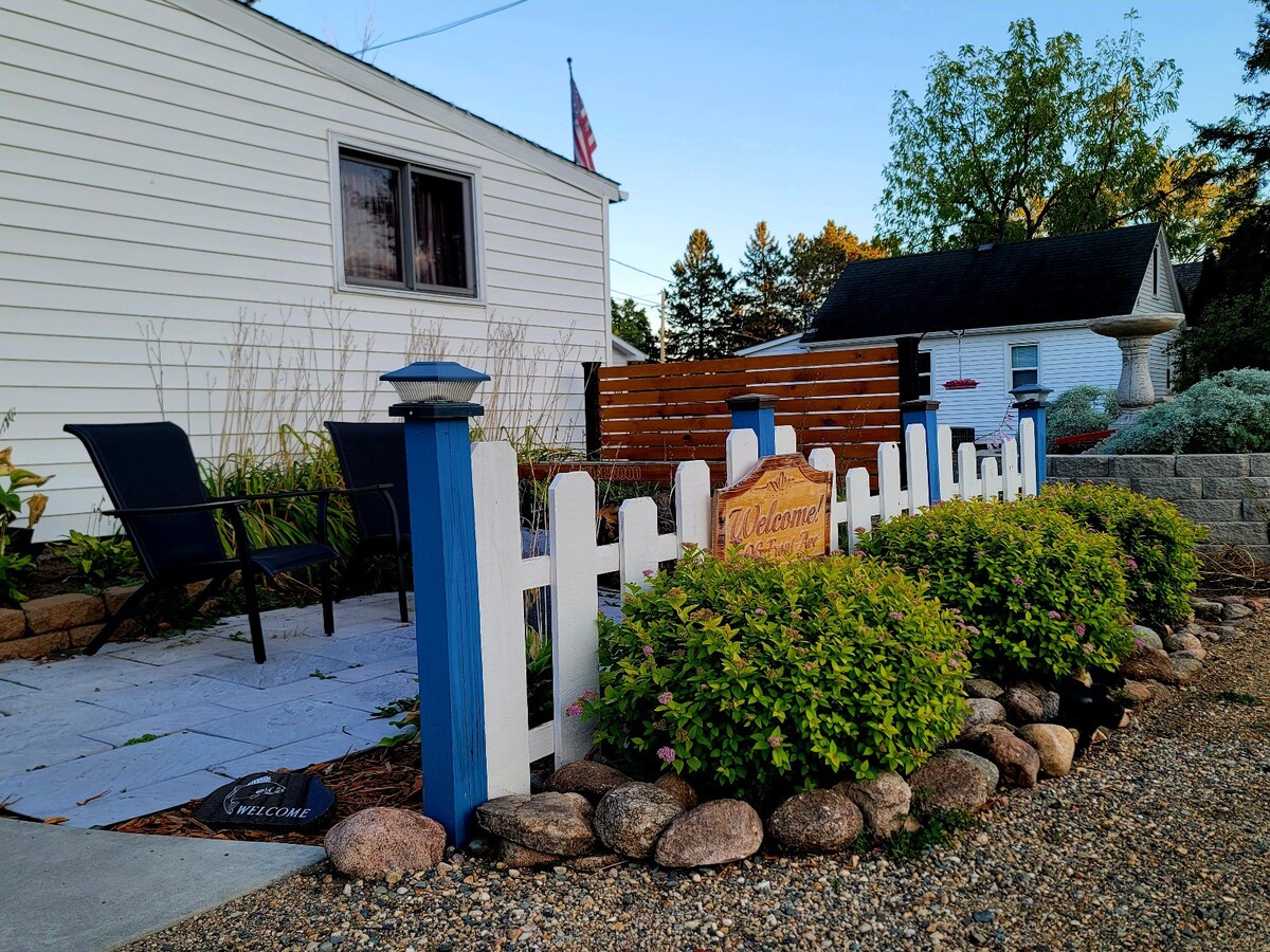 Light Blue Door - Quaint city home in Park Rapids