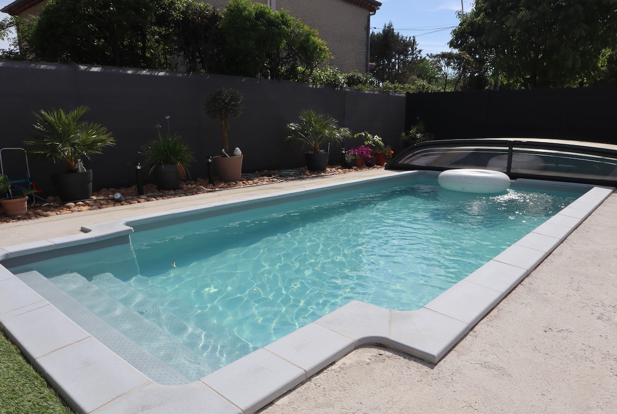 Studio près d'Avignon-Accès piscine