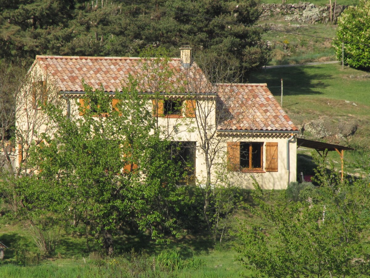 Gîte écologique en Ardèche du Nord