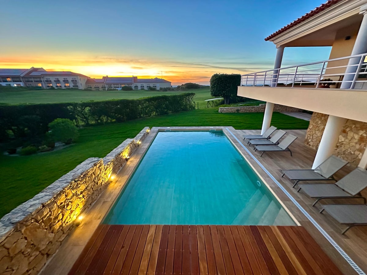 Unbelievable villa with views