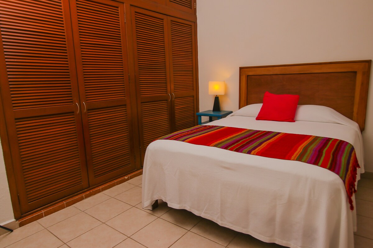 Boutique King Bedroom "Ceiba" Pool View