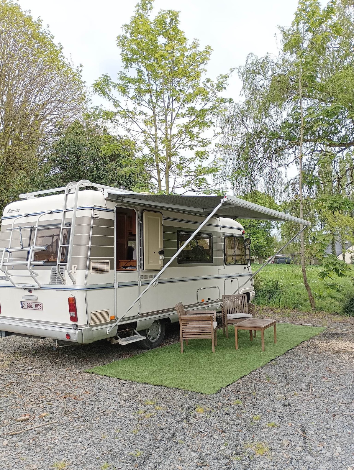 Loger en Camping-Car à la ferme (location au mois)