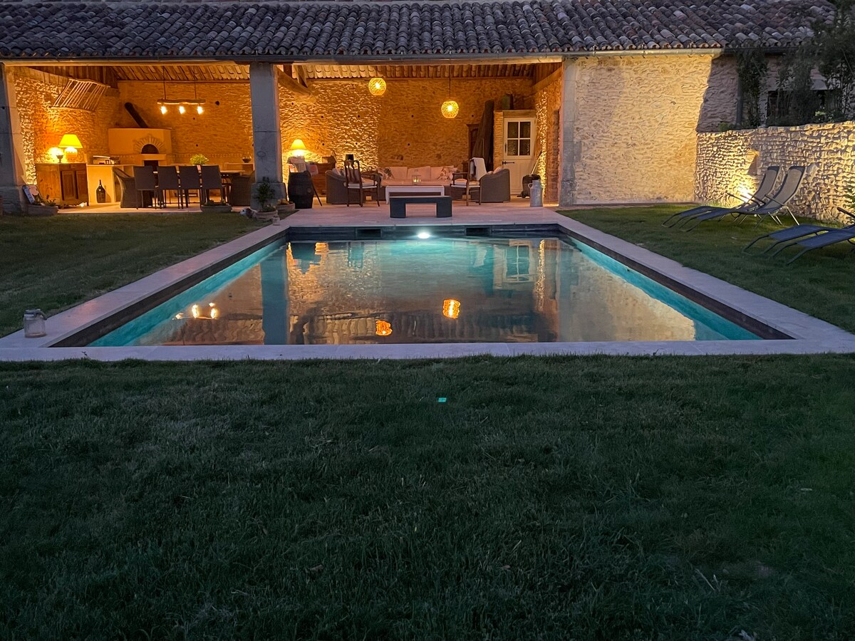 Maison avec piscine à Roussillon dans le Luberon