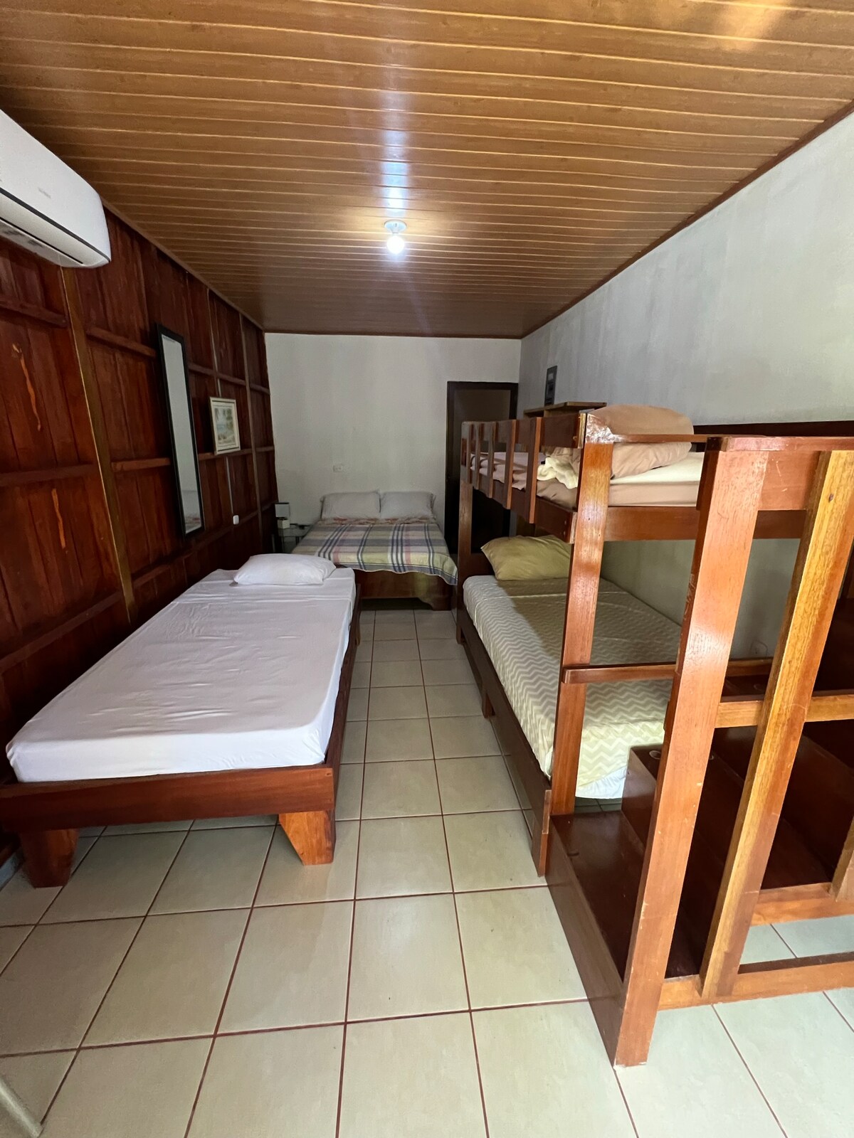 Tortuguero Hill rooms