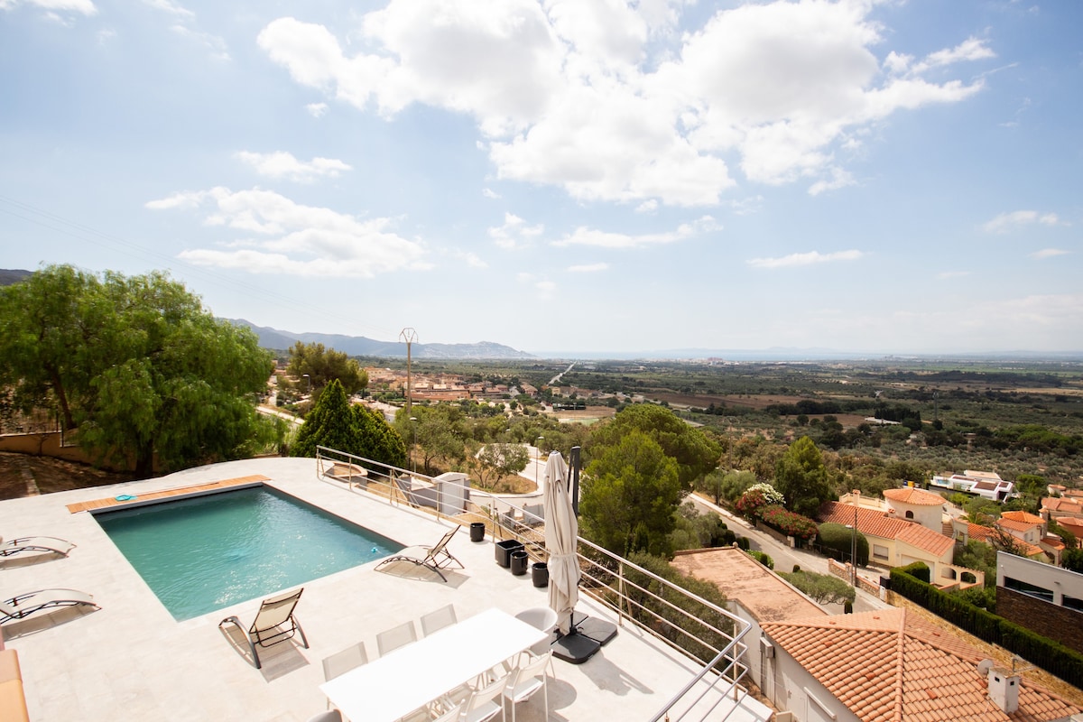 Villa Luxueuse, 2 piscines, spa et salle de sport