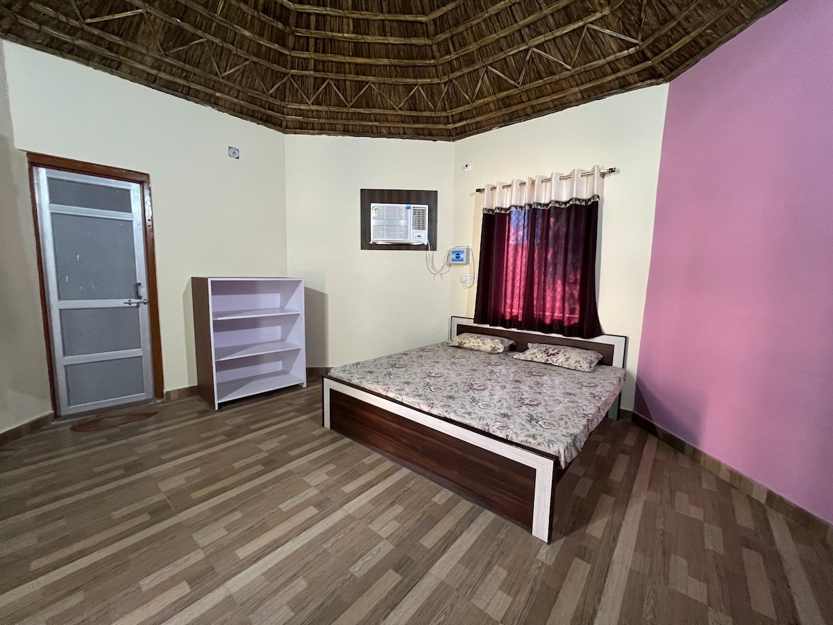 Shree Shyam Luxurious Huts