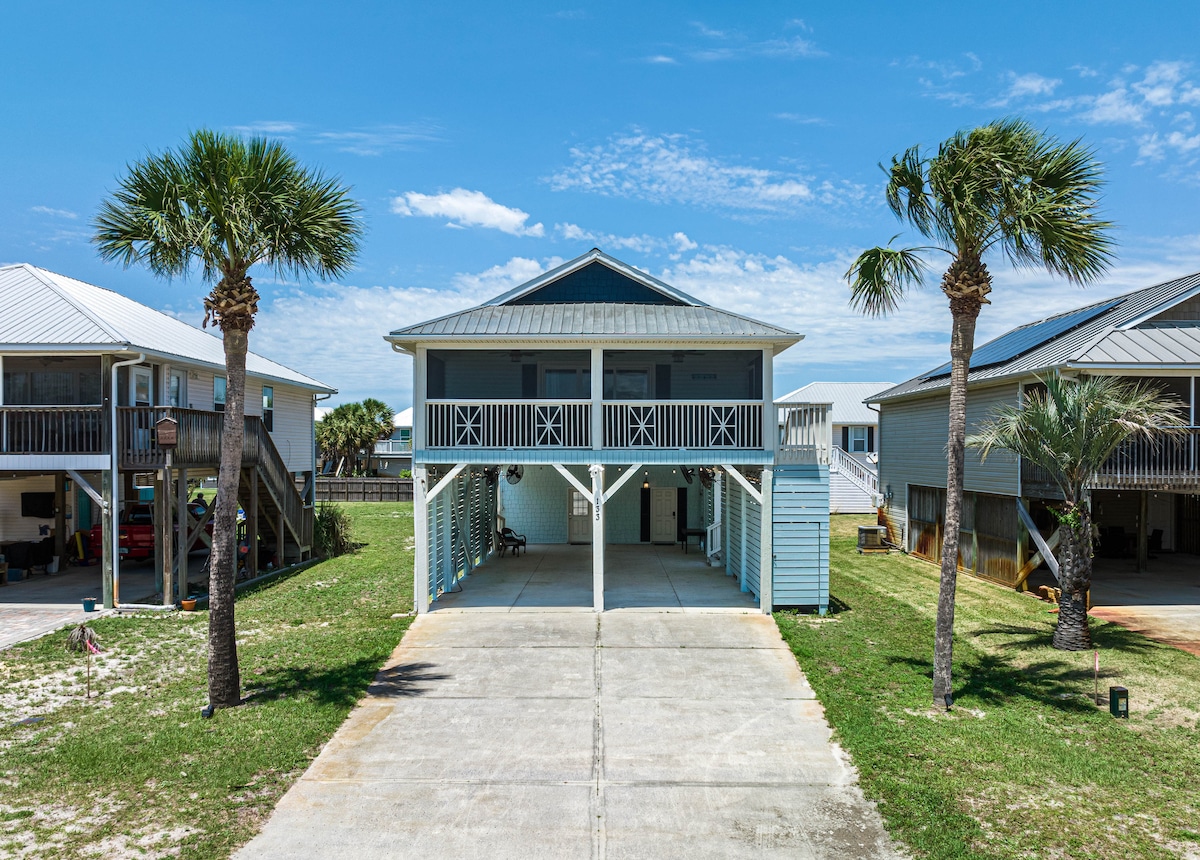 3 KING Bedrooms! Screen porch w Amazing Gulf view!