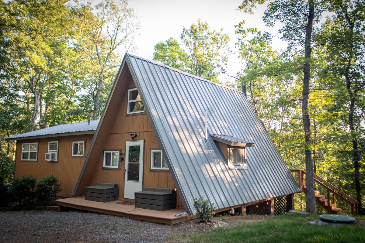 Maple Beatz Cabin/Cozy A-frame