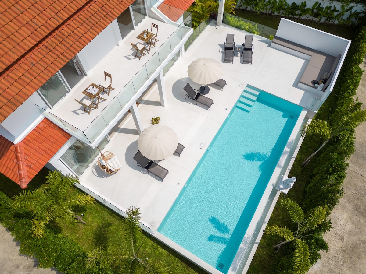 NEW 4BR Luxury Pool Villa w/ Beach Access