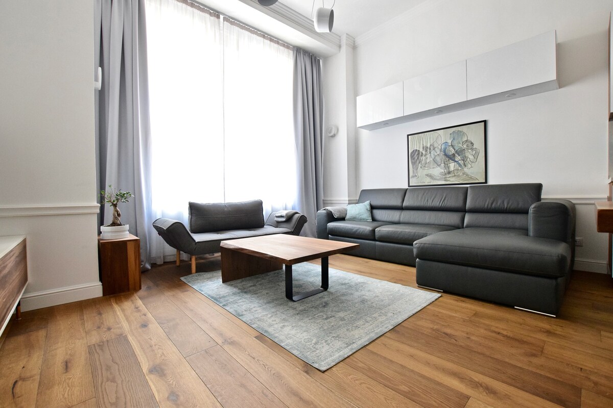 Luxury Apartment by Hi5 - Budapest Broadway (094)