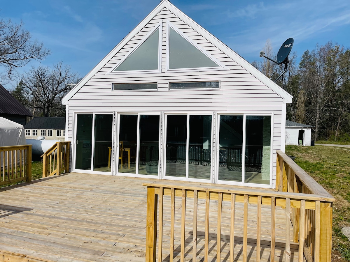 The Clubhouse on Idlewild Lake