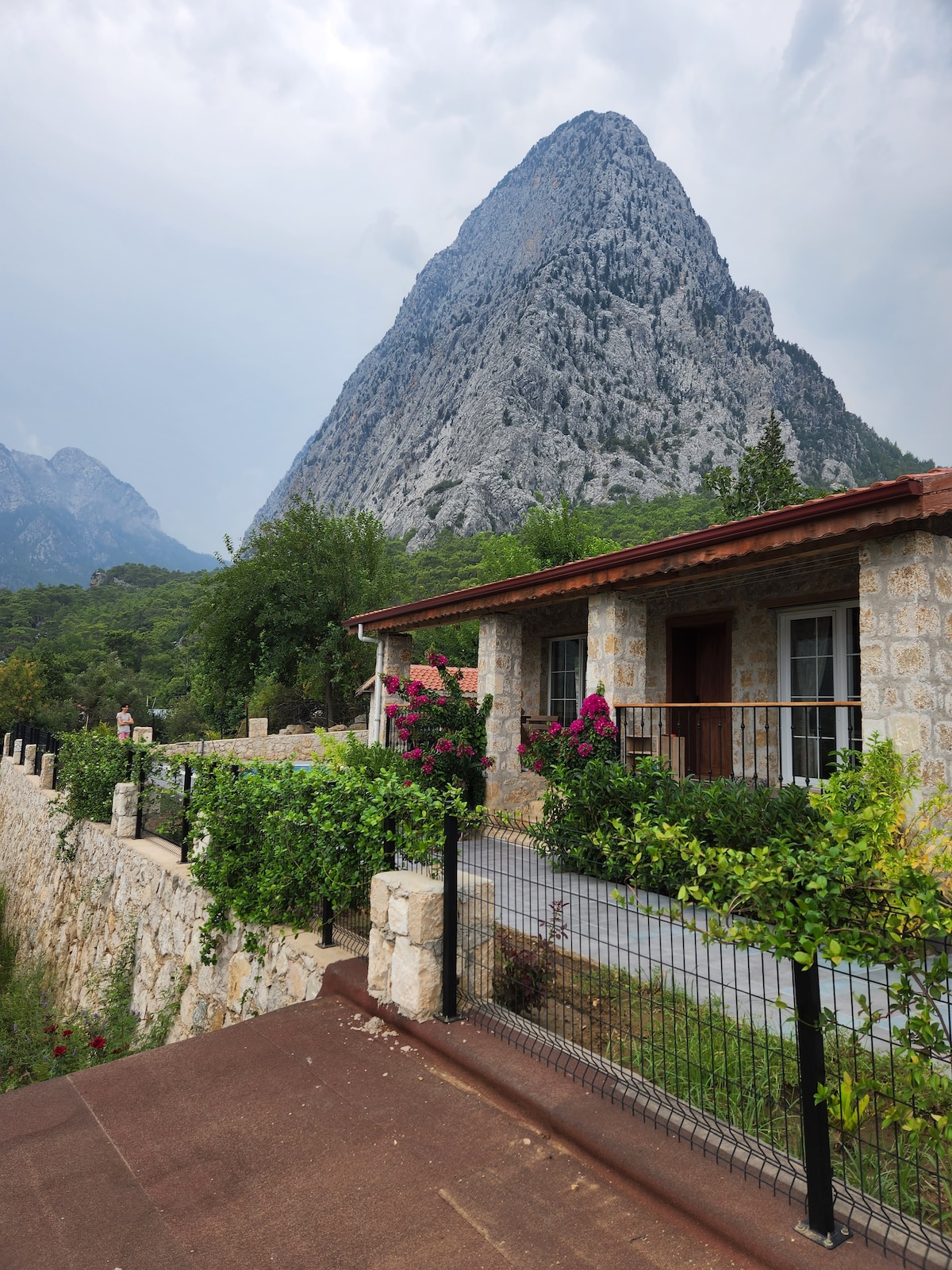 Antalya Özel Havuzlu Müstakil Ev