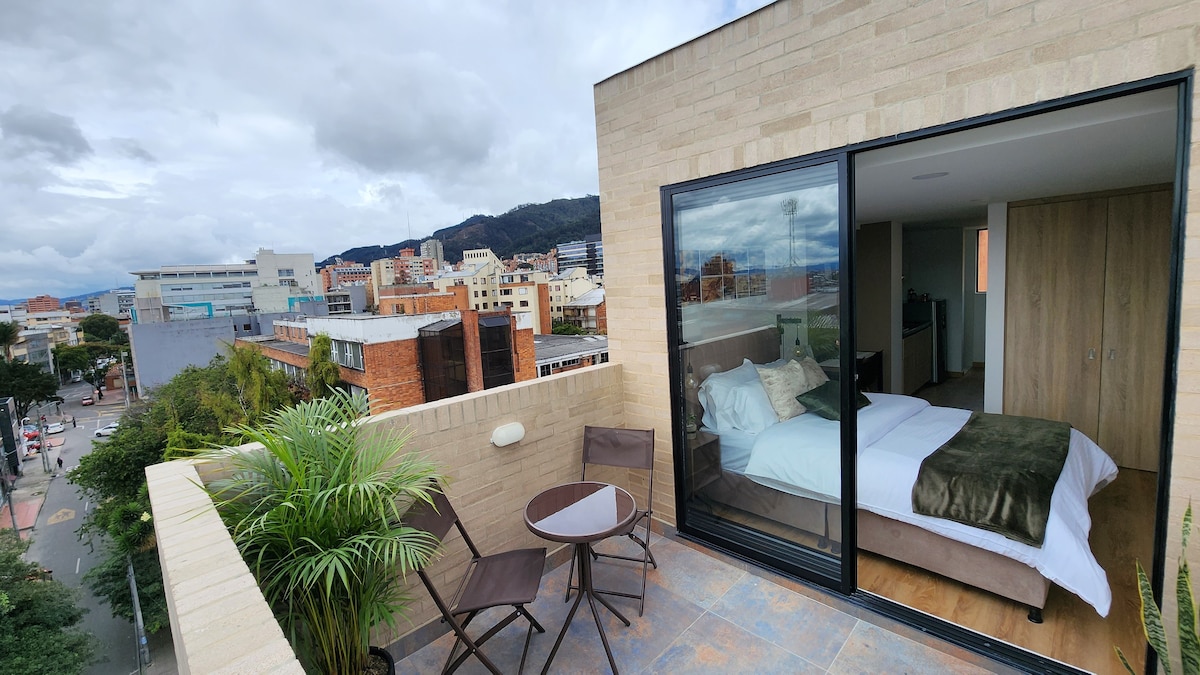 Alojamiento en Bogotá con terraza privada