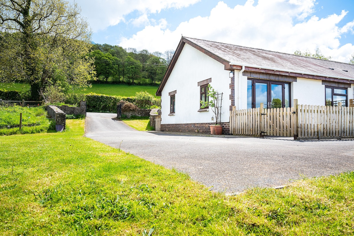 Quiet farm stay in welsh countryside