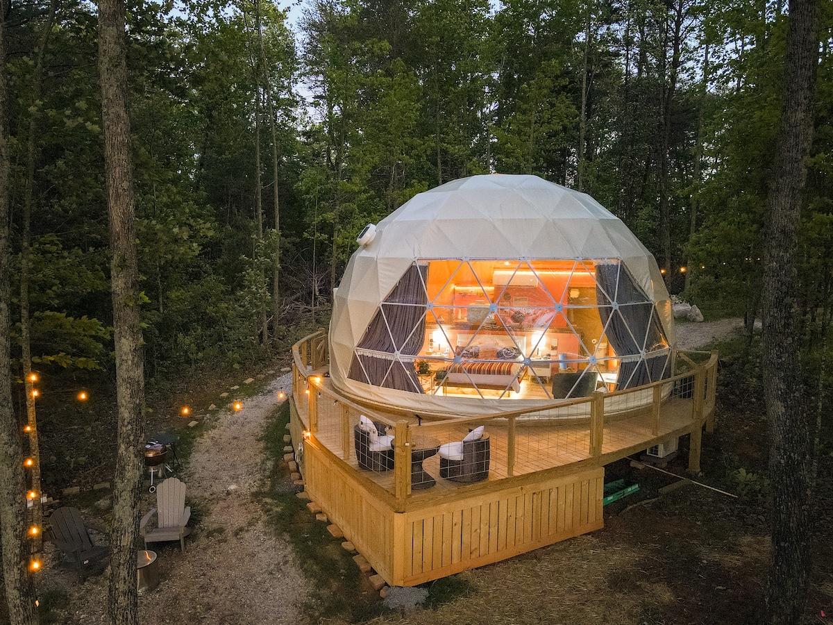 Moonhaven Forest Dome w/ Hot Tub Moroccan Design