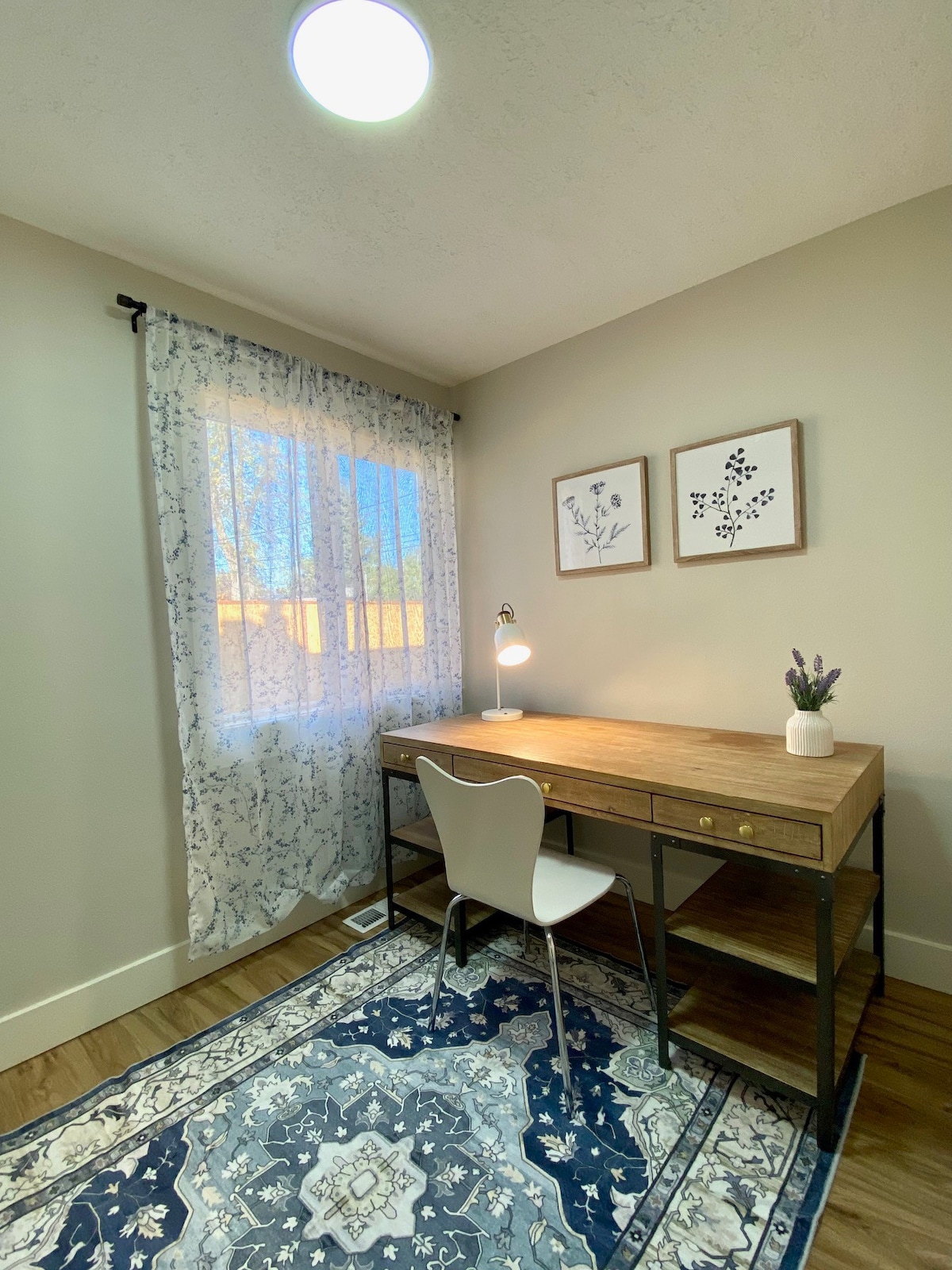 Modern Retro Chic 3B/2BR House in Beaverton, OR