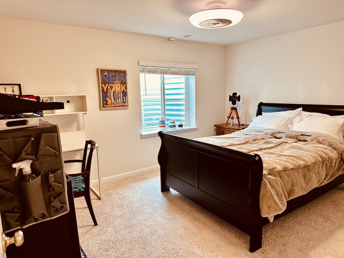 Private basement suite, walk to downtown Frederick