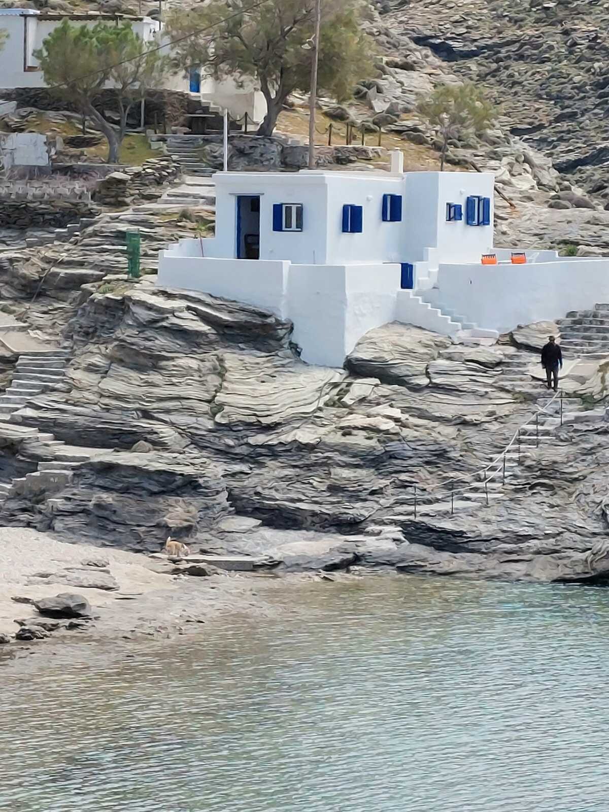 House on the rocks in Malli