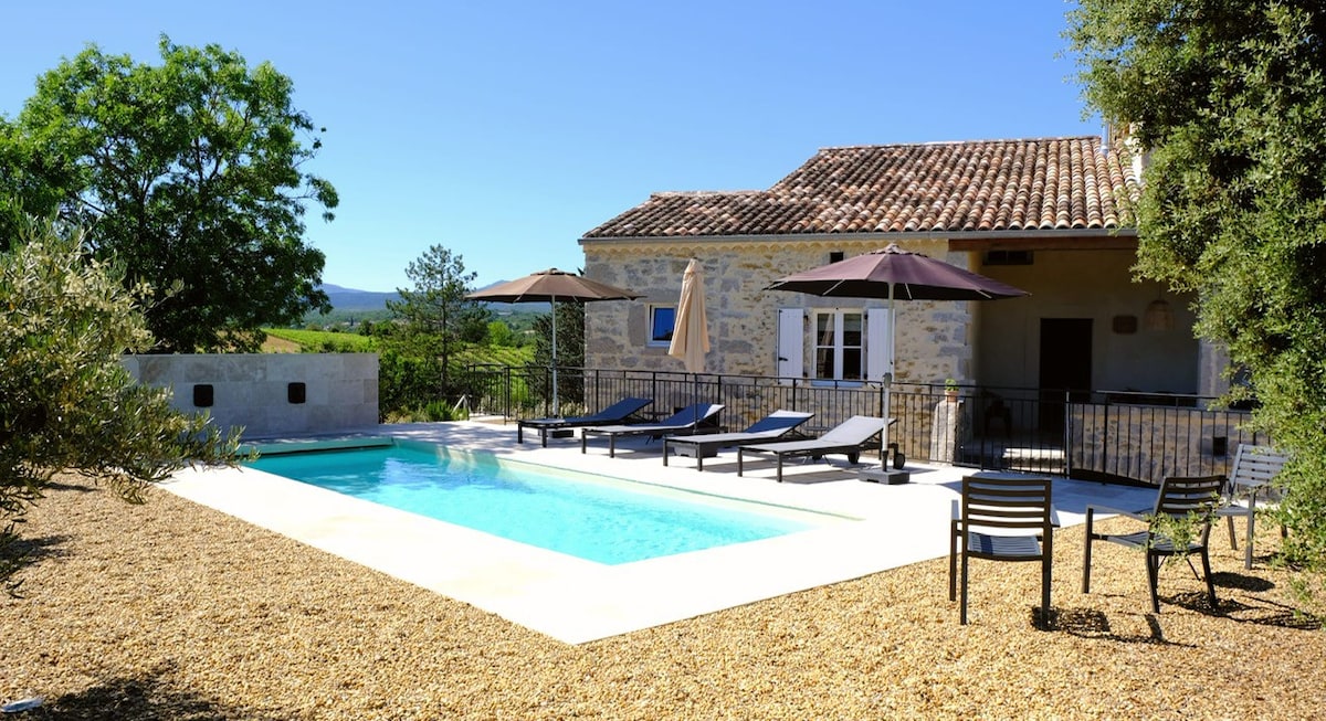 Le Mas de Pierregras, 10 personnes, piscine.