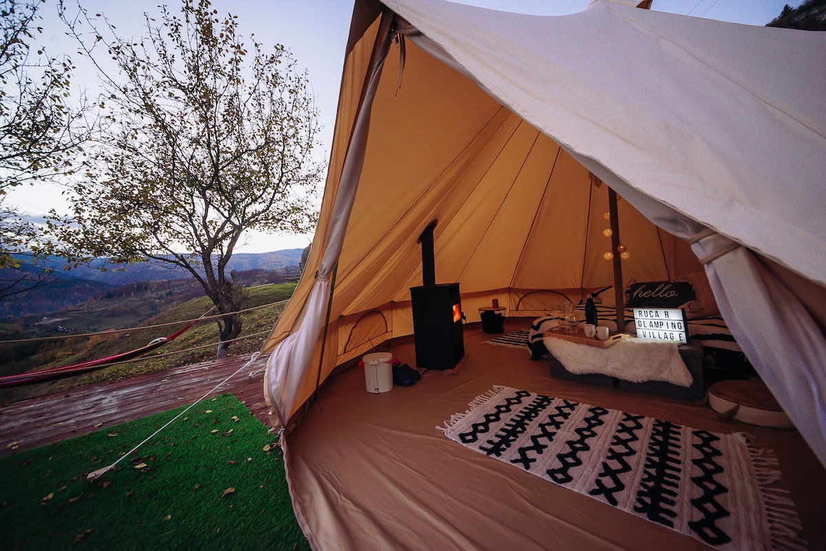 Cort glamping in natura 1