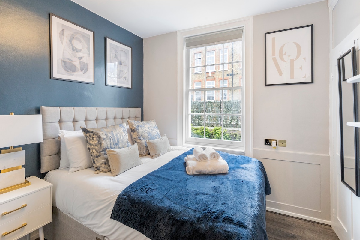 Serenity in the City: Best 5BR Home in Whitechapel