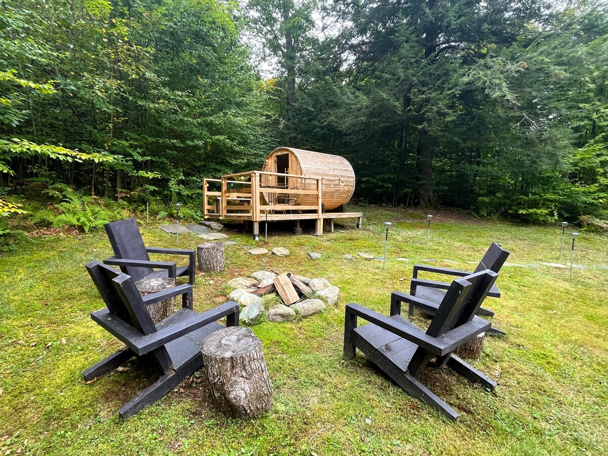 Rustic+Modern / with Barrel Sauna