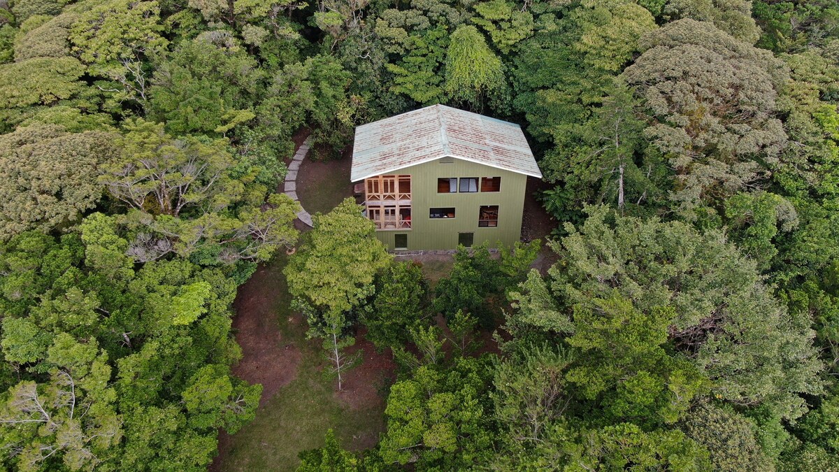 毗邻云林保护区的私人住宅。
