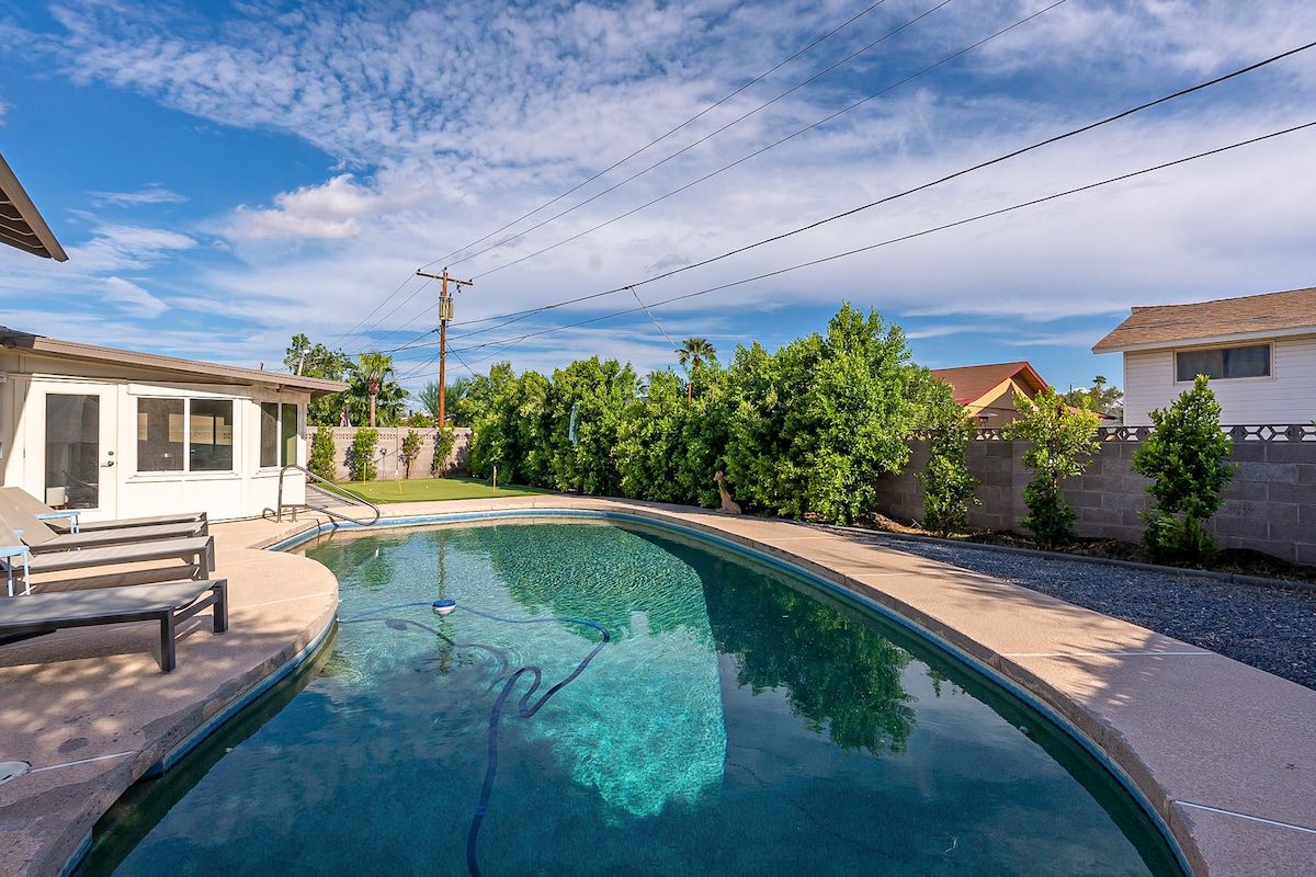 The Bello Heated Pool Scottsdale