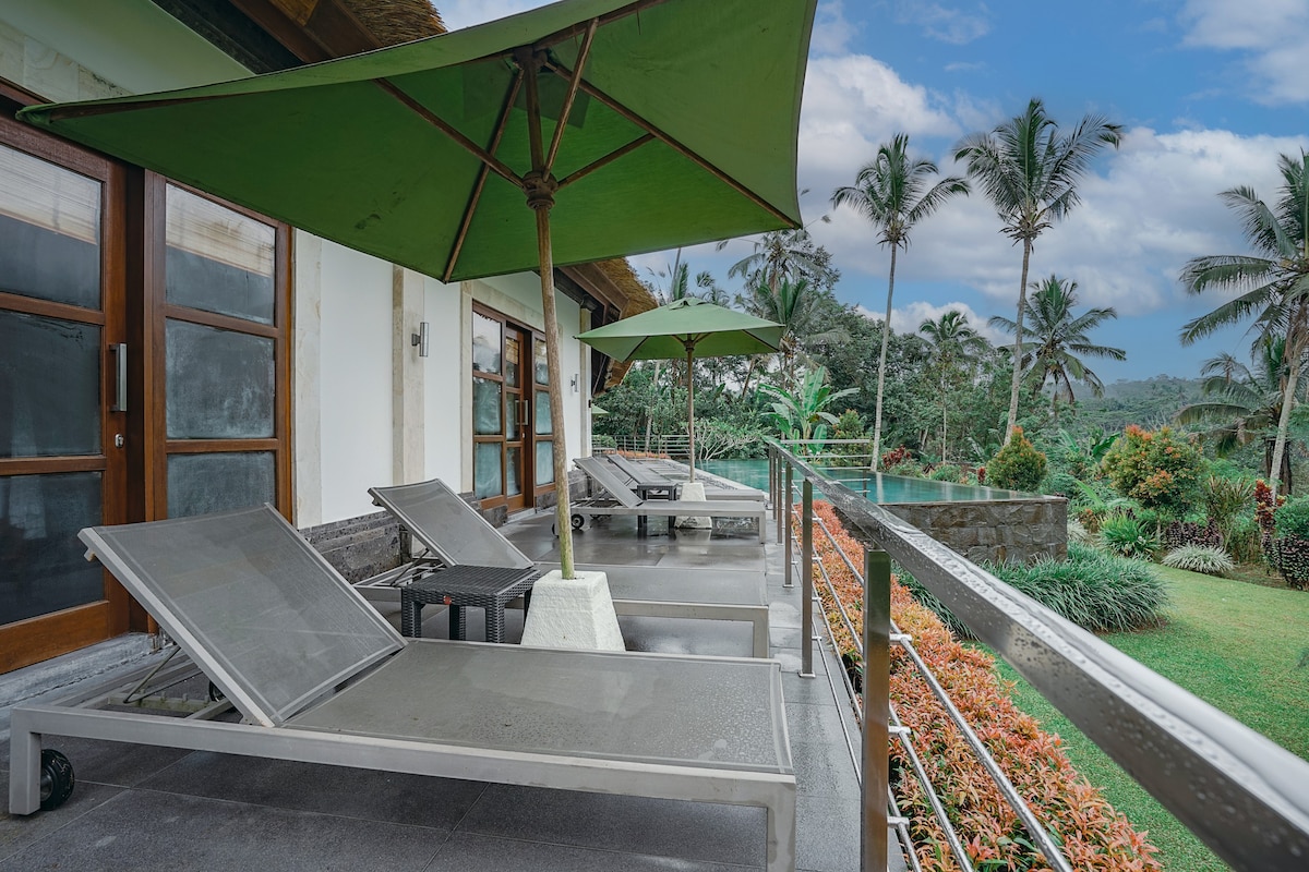 Sumptuous Villa North of Ubud with a Majestic View