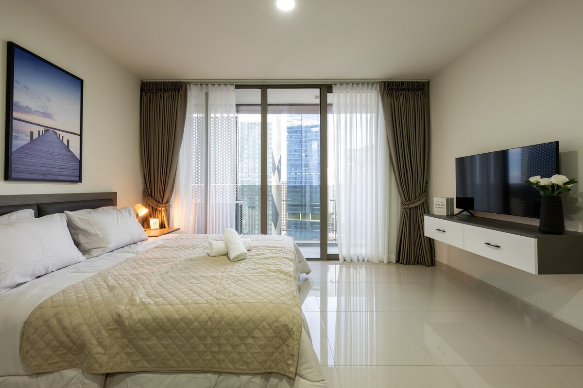 The Peak Mekong River View Serviced by Soben Homes