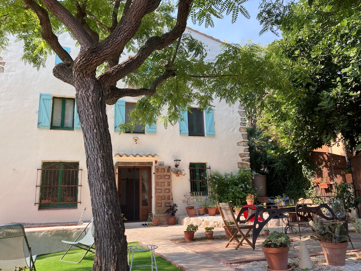 Picturesque stone house with pool, Olivella