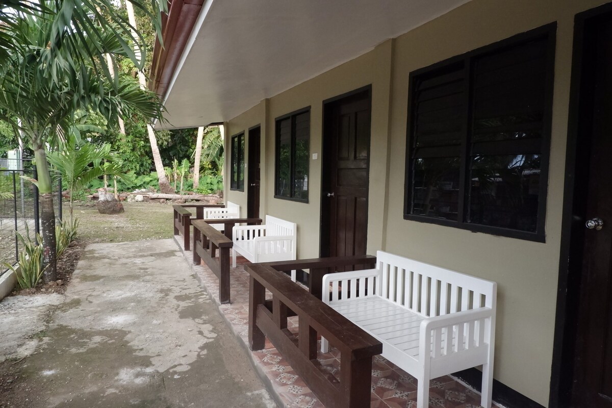 La Ven Guesthouse - Room 1A (inside main house)