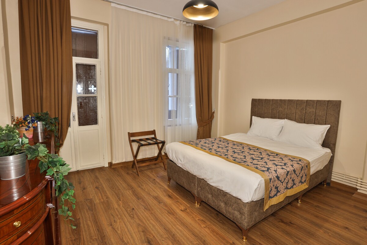 Cumbali Flats, 2 Bedroom (Metro-Taksim-Nişantaşı)
