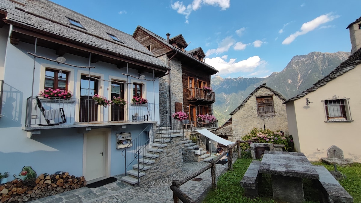 Terrarara, a place in the Alps (Menta)