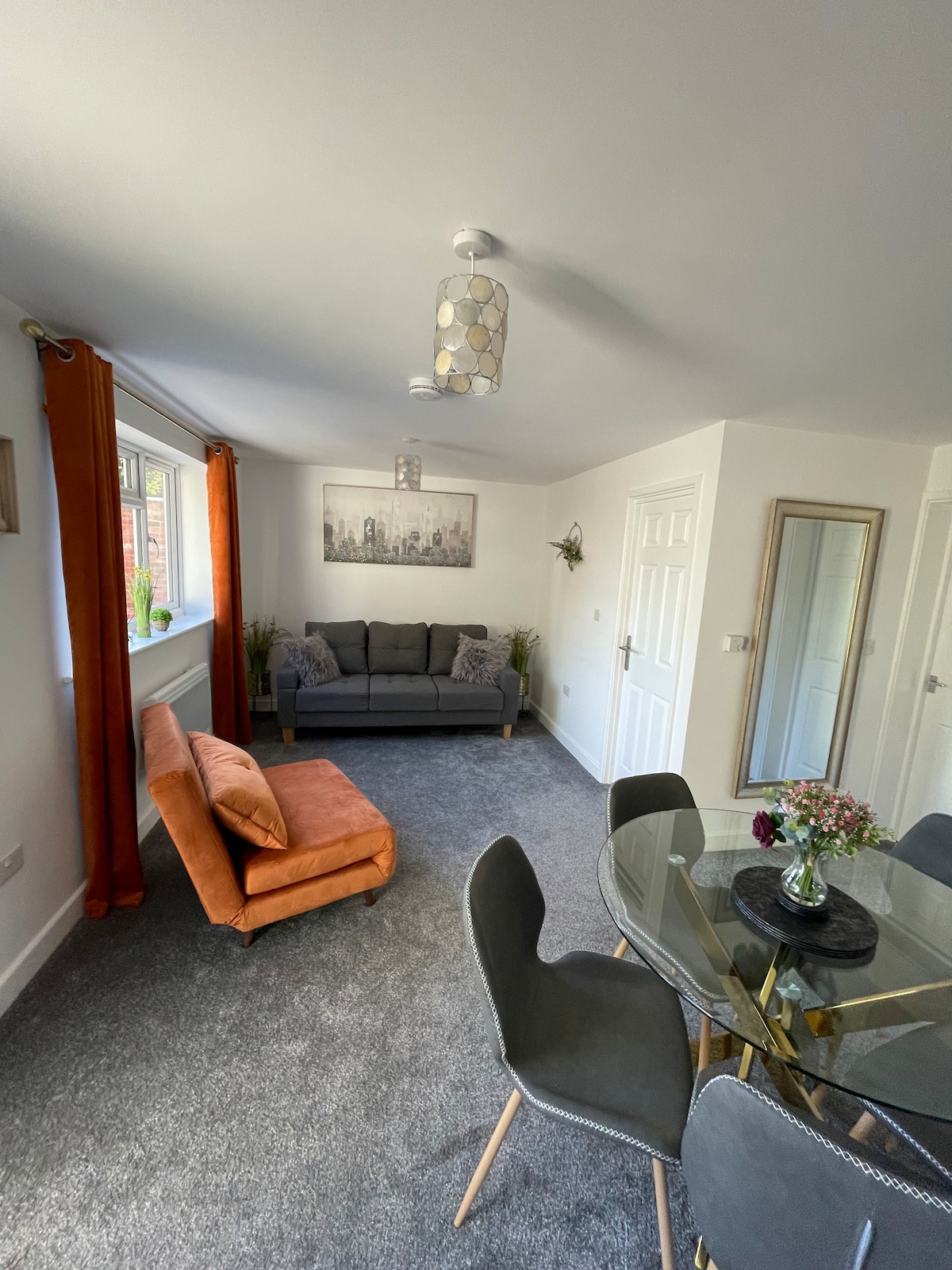 Luxury One Bed Apartment Stevenage