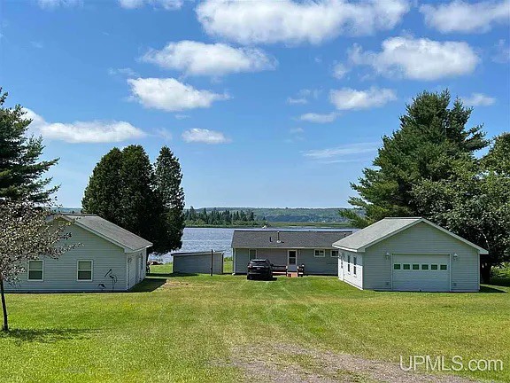 The Bearfoot Lodge