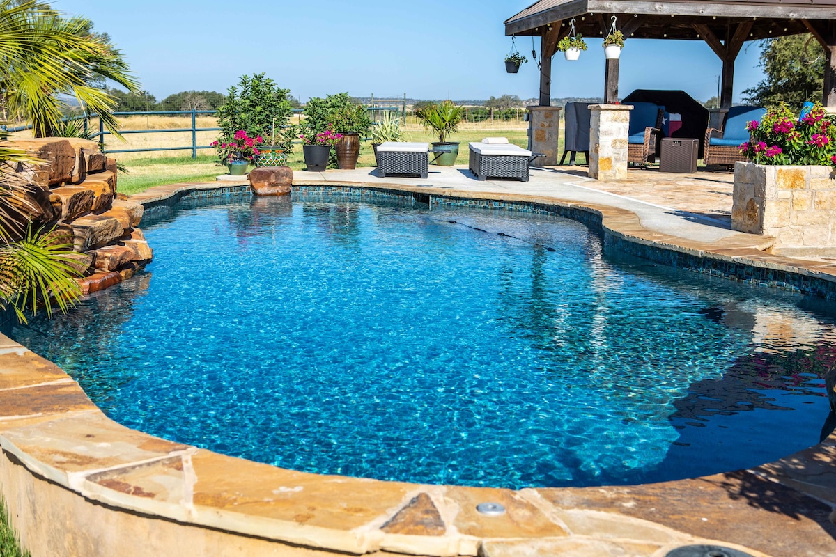 Lone Wolf Ranch | Pet-friendly | Pool