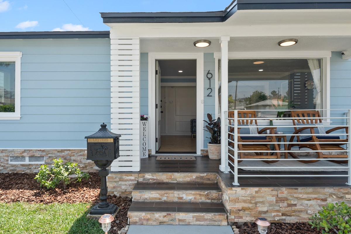 Charming Family Home nearby DTLA with Front Patio!