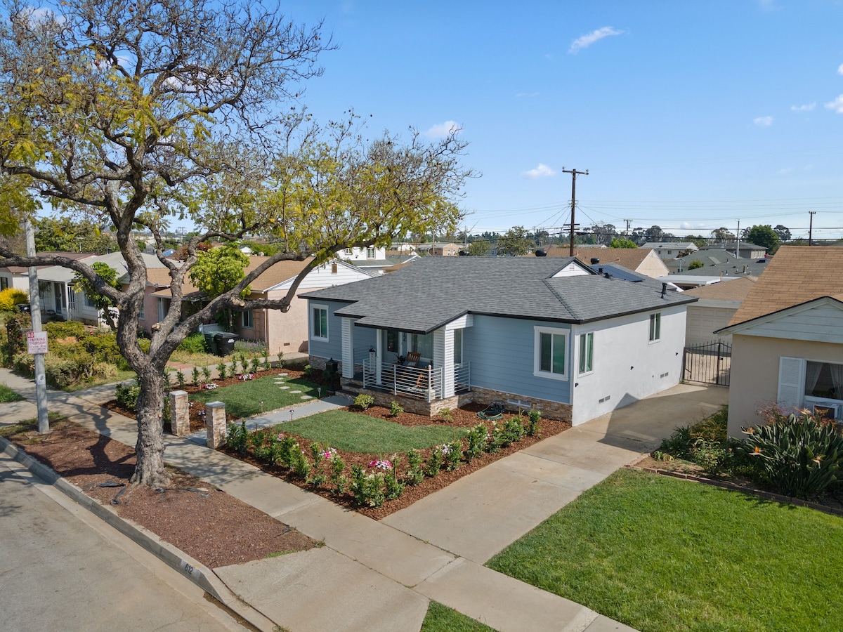 Charming Family Home nearby DTLA with Front Patio!