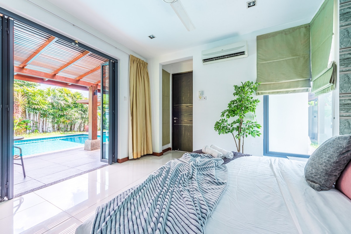6R6B Corner Private Pool Villa @Damansara Heights