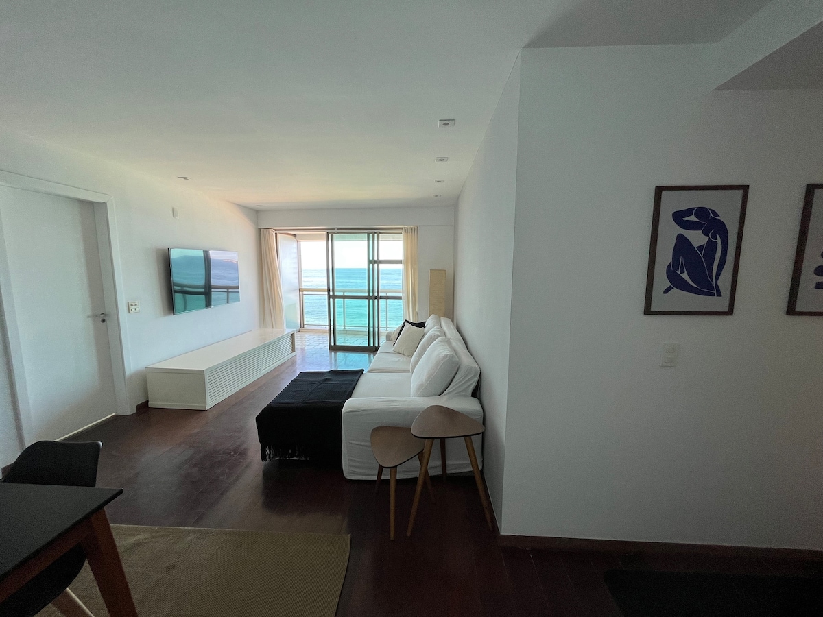 Belíssimo apartamento na praia São Conrado