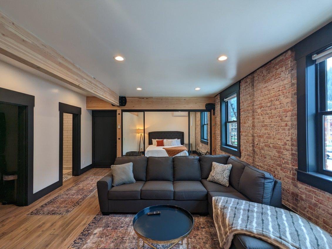 The Linden Lofts at Albertini’s-Downtown Luxury #2