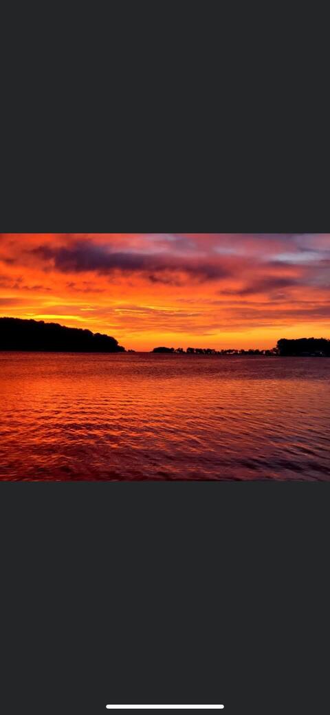 Large Waterfront Home with amazing sunsets!