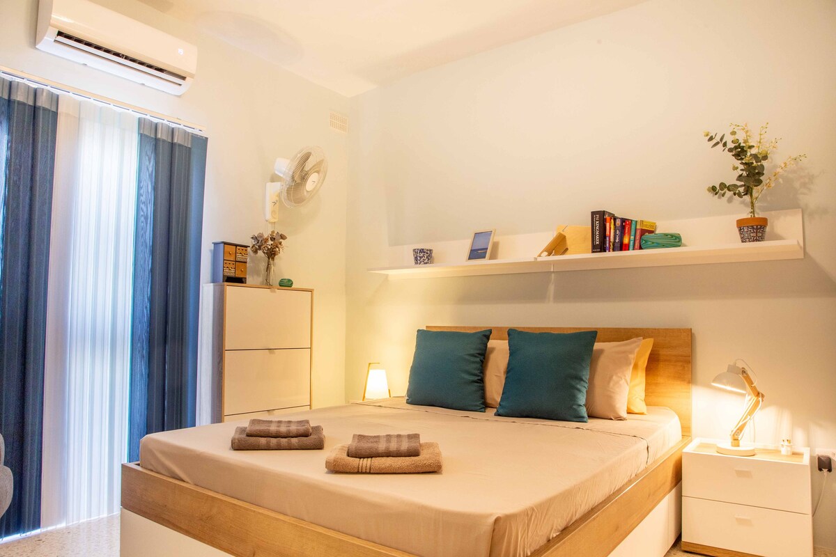 Spacious, Modern 3 Bedroom Apartment - Bugibba