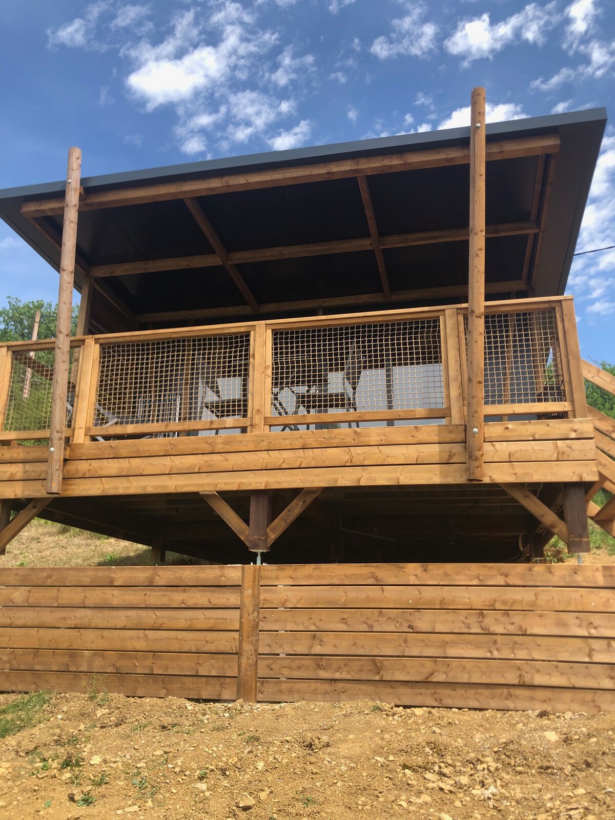 Tiny house en bois sur pilotis