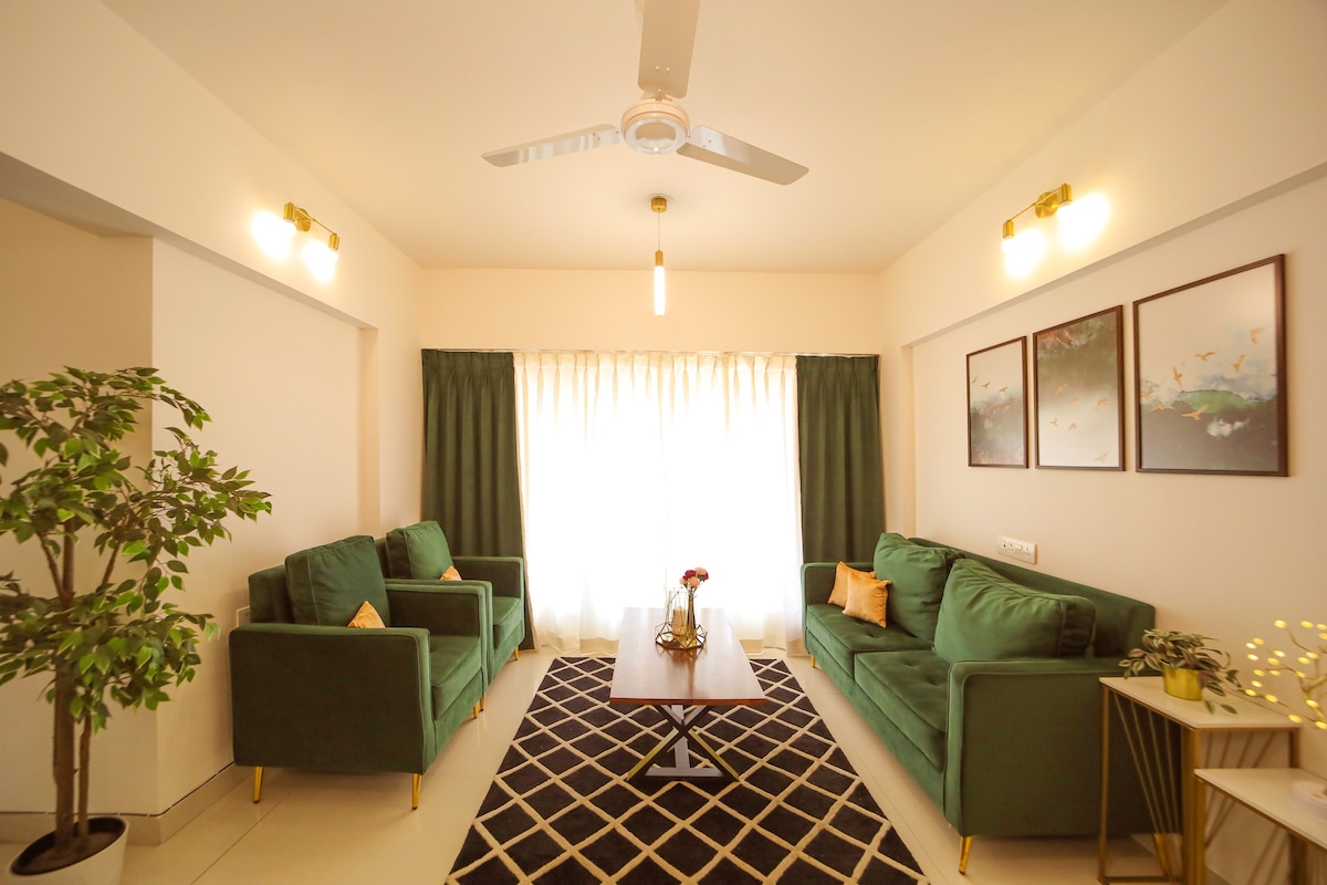 Luxury 2BHK Apt in BKC near US Consulate & NMACC