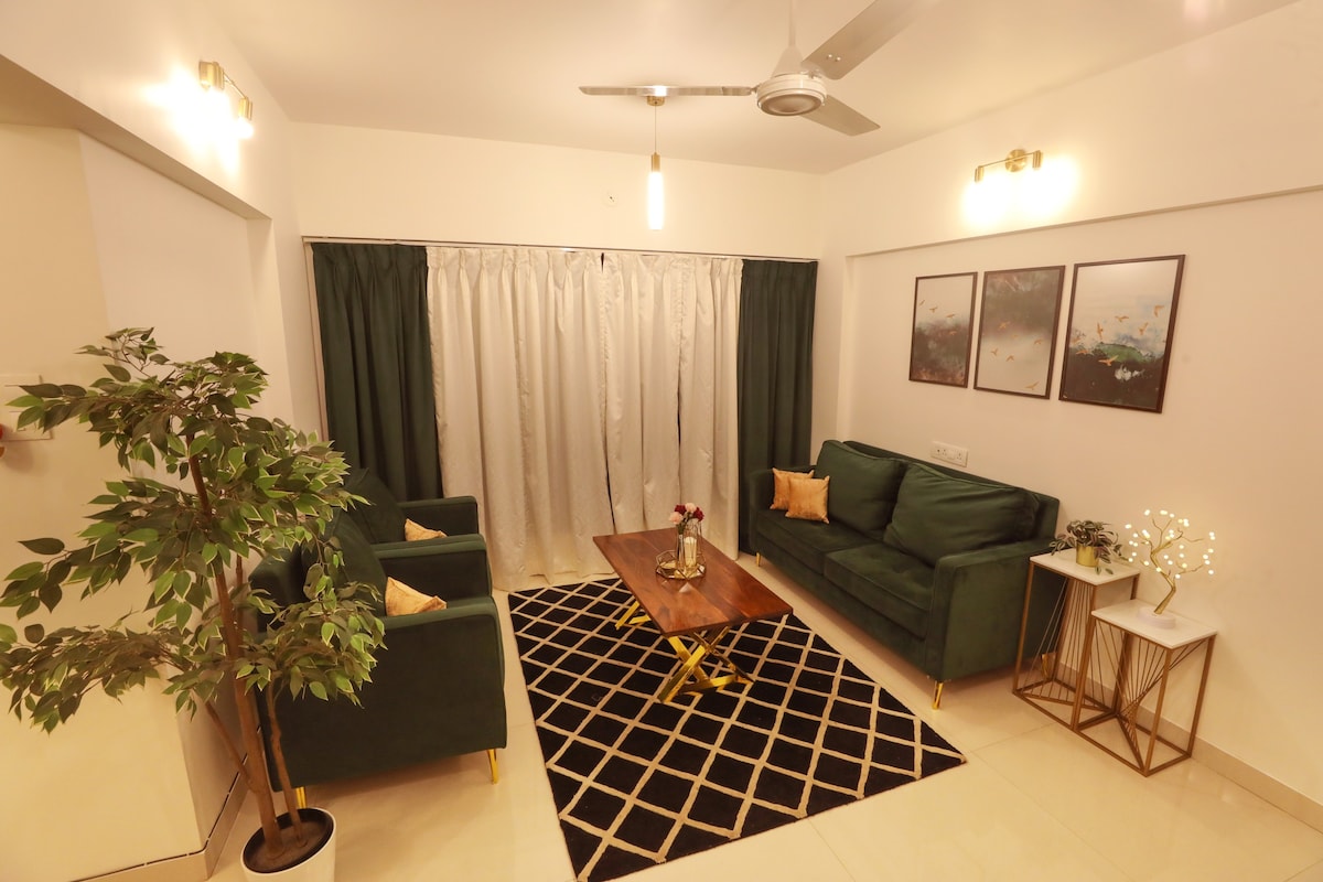 Luxury 2BHK Apt in BKC near US Consulate & NMACC