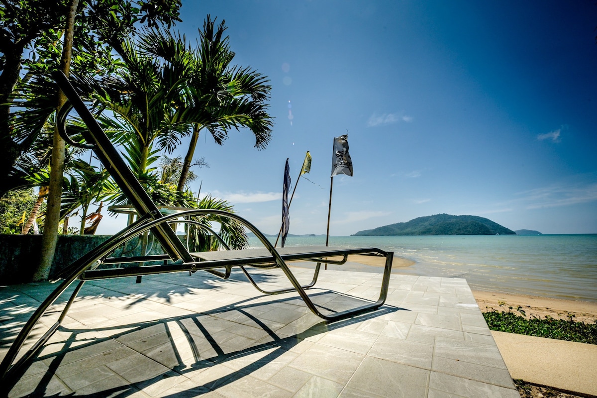 Villa Babythai Renovated Beachfront House