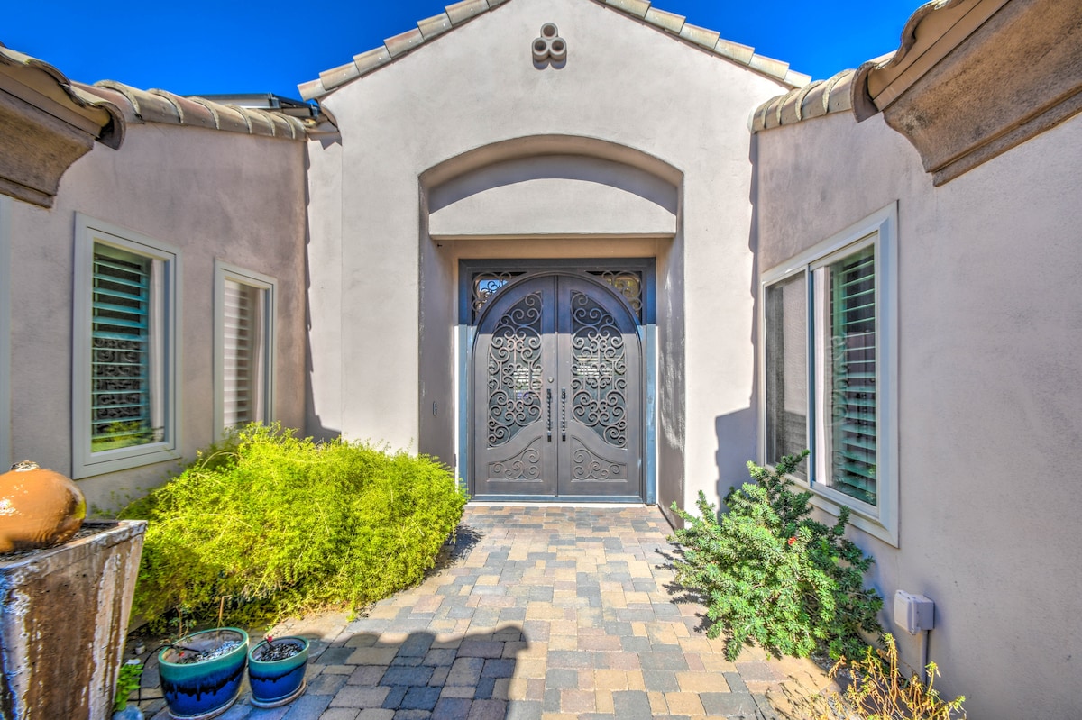 Heated pool, Hot tub, pool table, 4 bedrooms