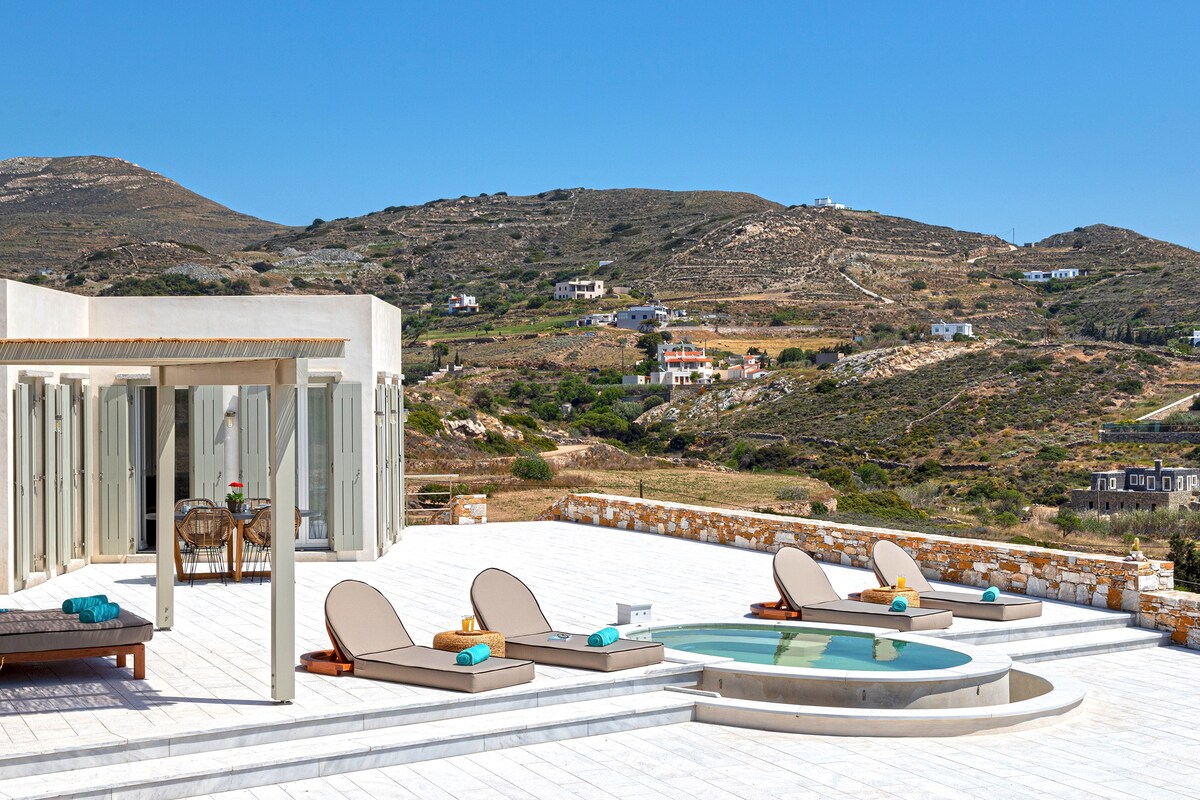 Syros Grace eco-Villa with Jacuzzi & Stuning Views